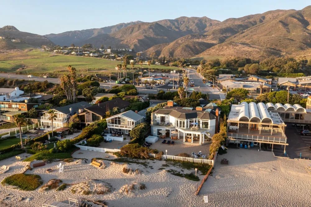 Broad Beach Estate: 7-Bedroom Malibu Oceanfront with Private Sand Frontage