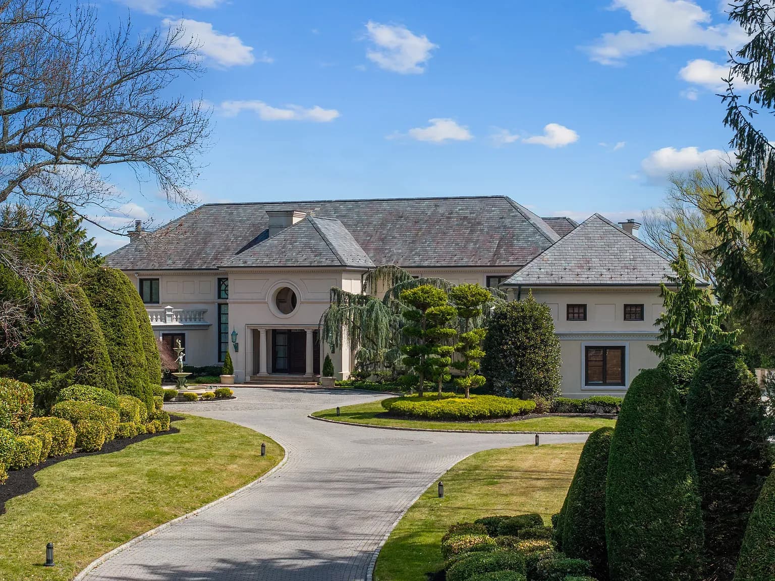 Snapple House — Waterfront Estate on a Rare Hewlett Bay Park Double Lot