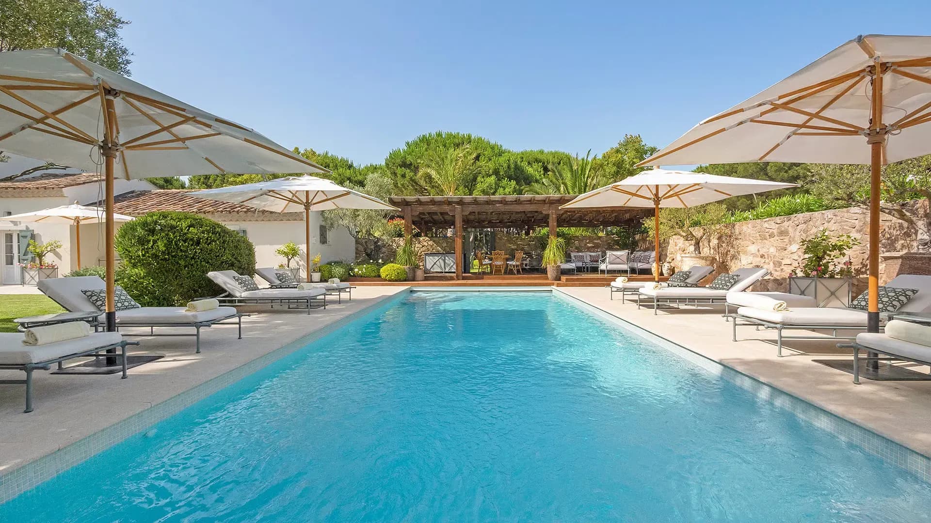 Villa Azurine: 5-Bedroom Ramatuelle Estate Steps from Pampelonne