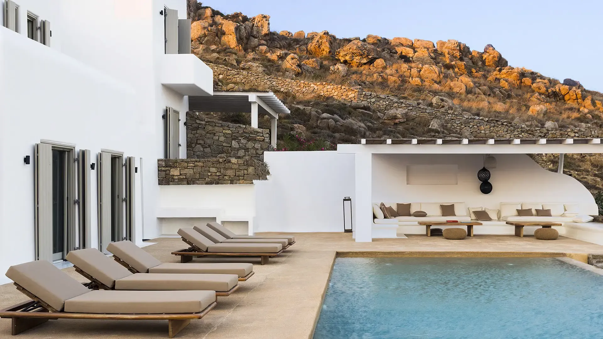 Villa Sania: 10-Bedroom Ornos Estate with Sea-View Pool & Gym
